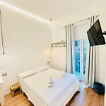 La Siesta בית הארחה 3*